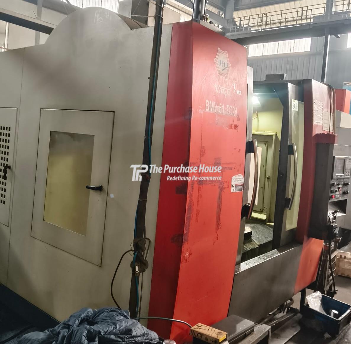 VERTICAL MACHINING CENTER (VMC)