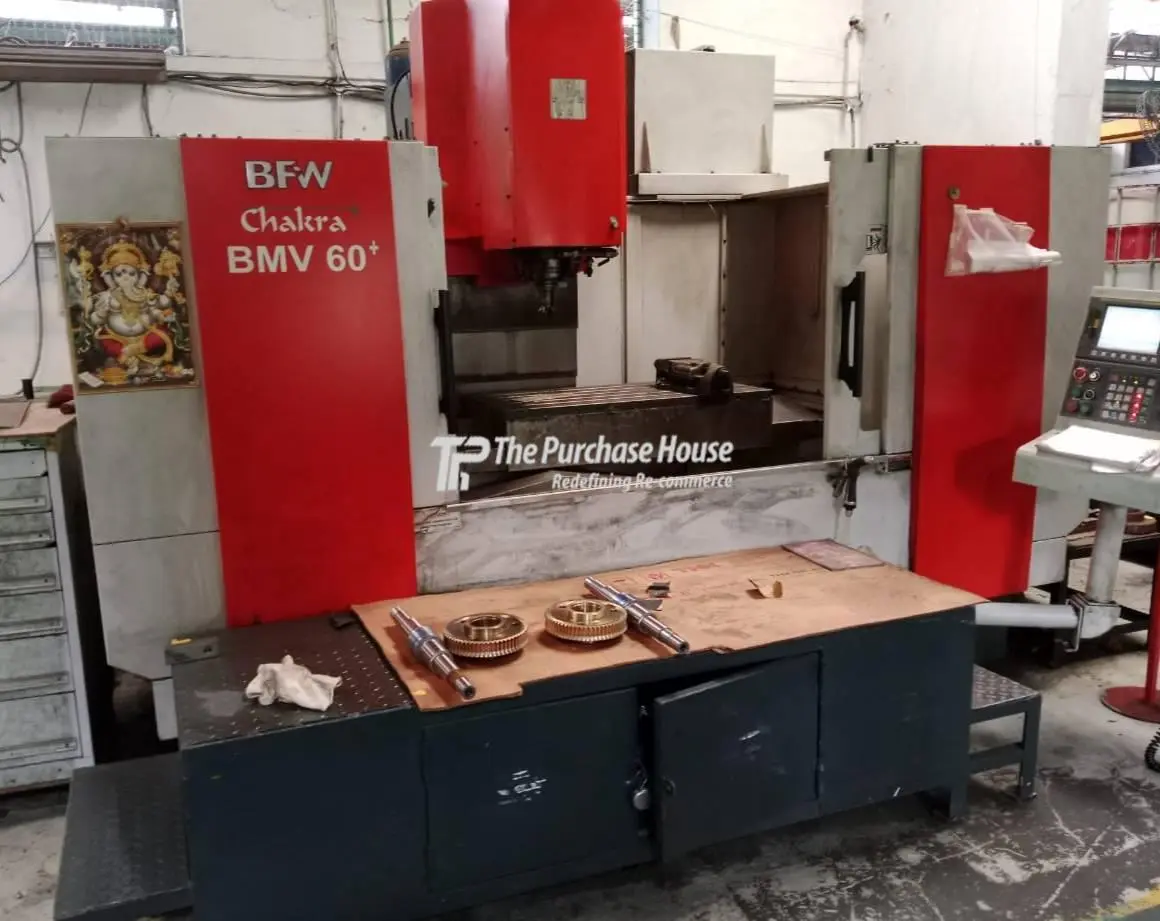 VERTICAL MACHINING CENTER (VMC)