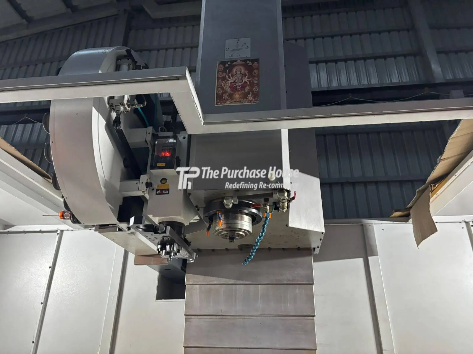 VERTICAL MACHINING CENTER (VMC)