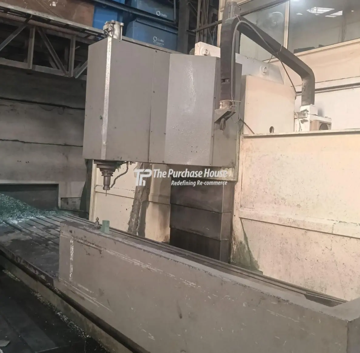Single Column Vertical Machining Center with Mitsubishi Meldas controller BT50 spindle and box guideways