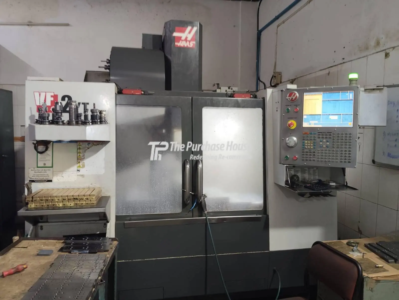 VERTICAL MACHINING CENTER (VMC)