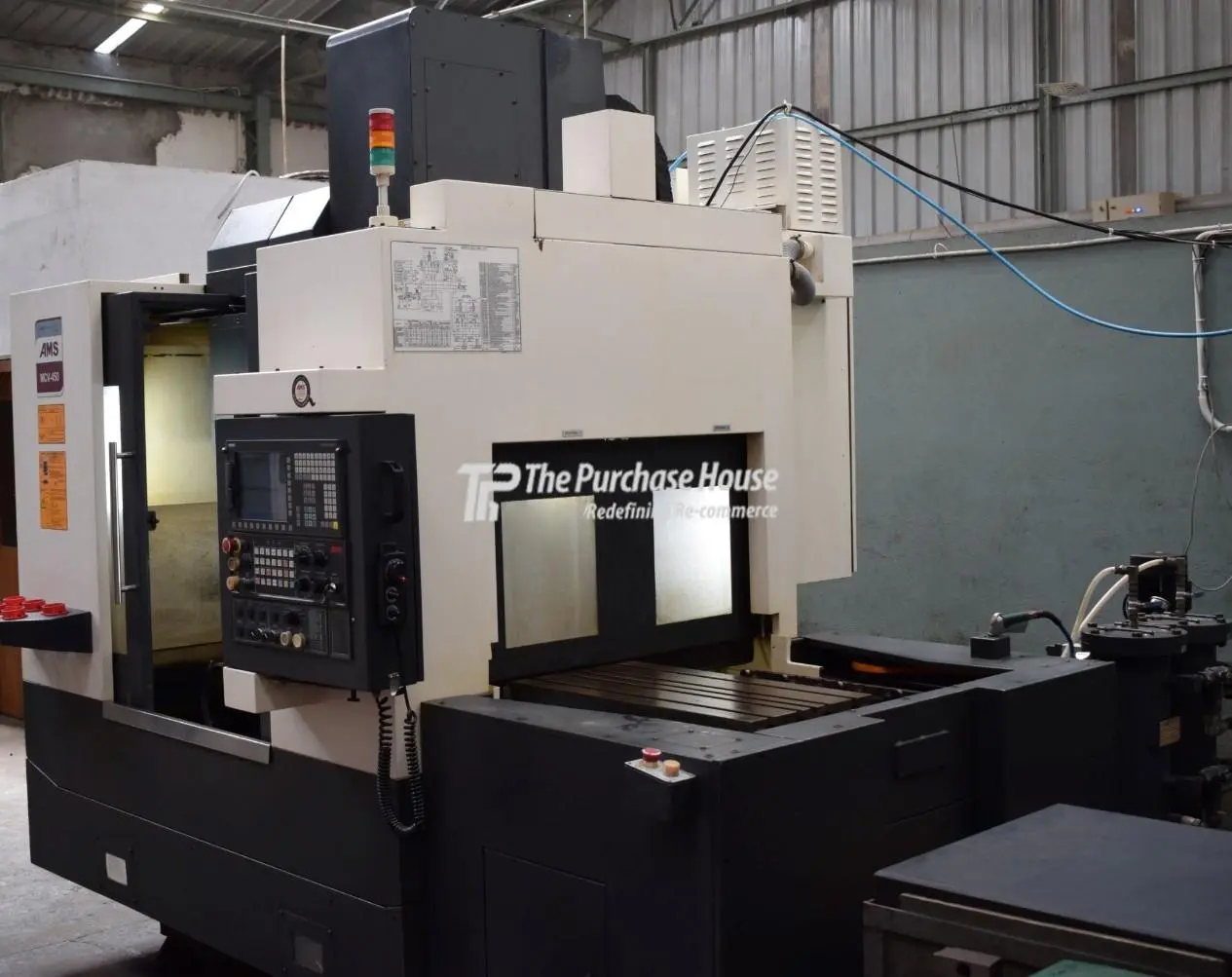 VERTICAL MACHINING CENTER (VMC)