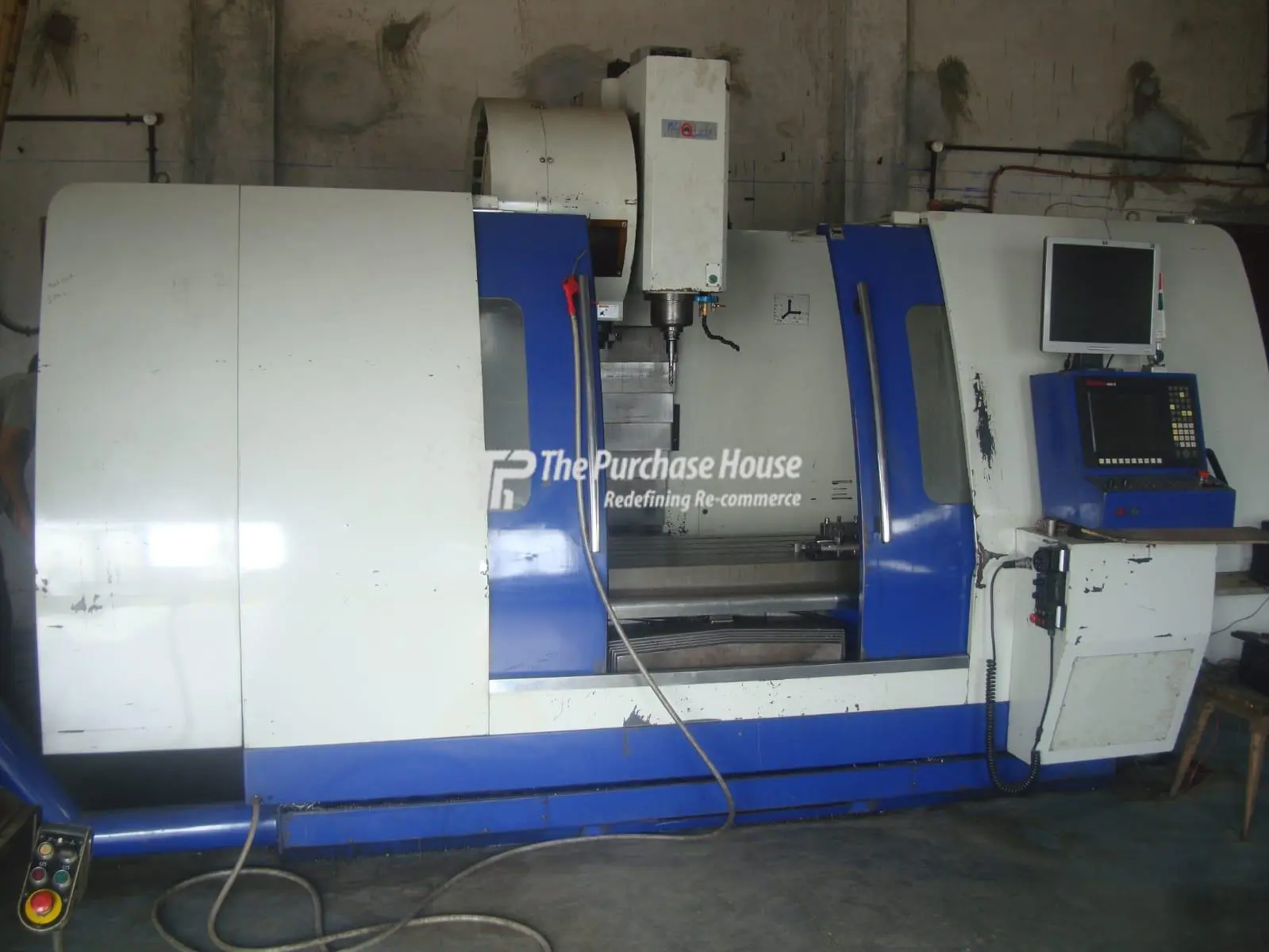VERTICAL MACHINING CENTER (VMC)