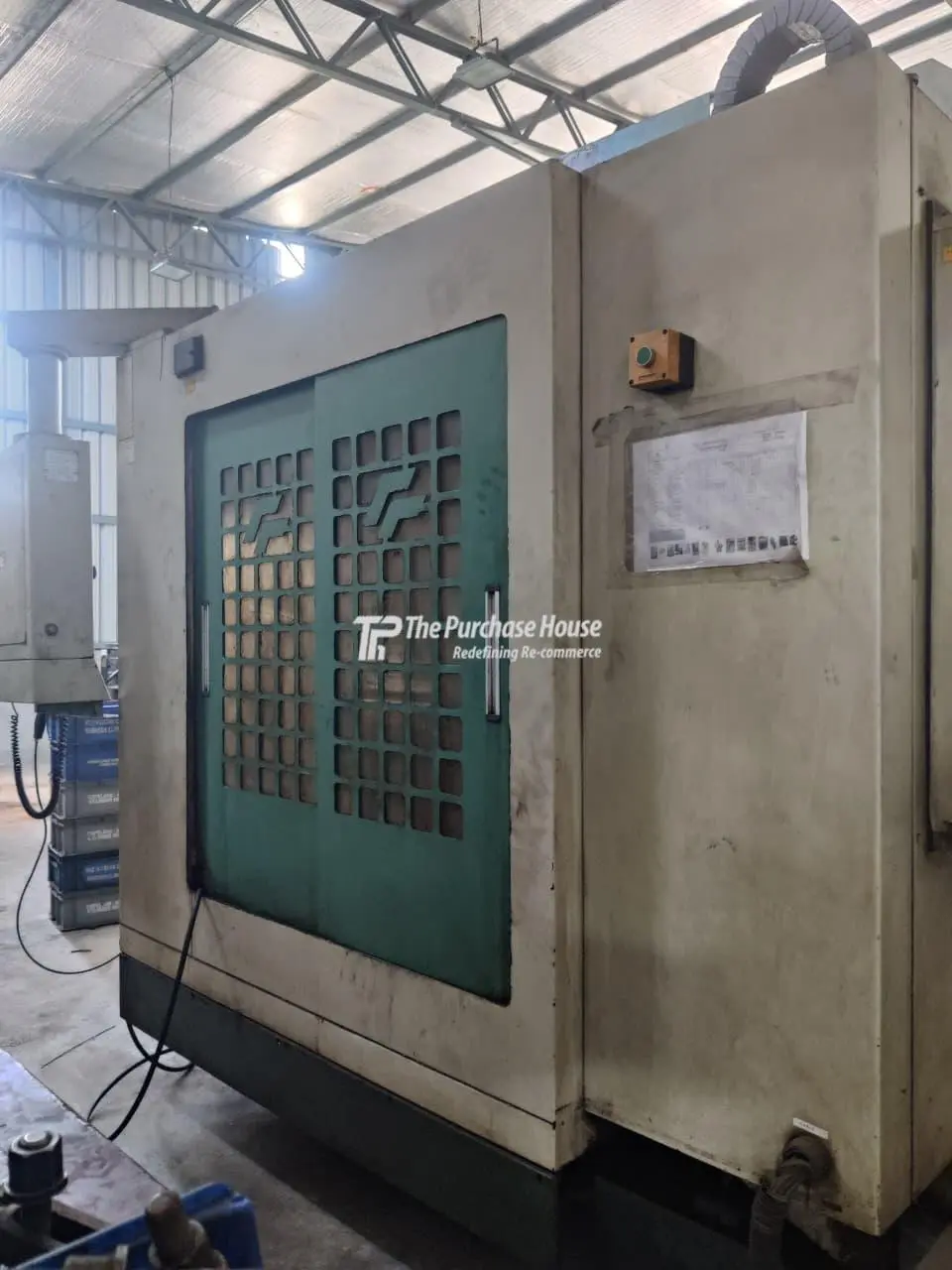 VERTICAL MACHINING CENTER (VMC)