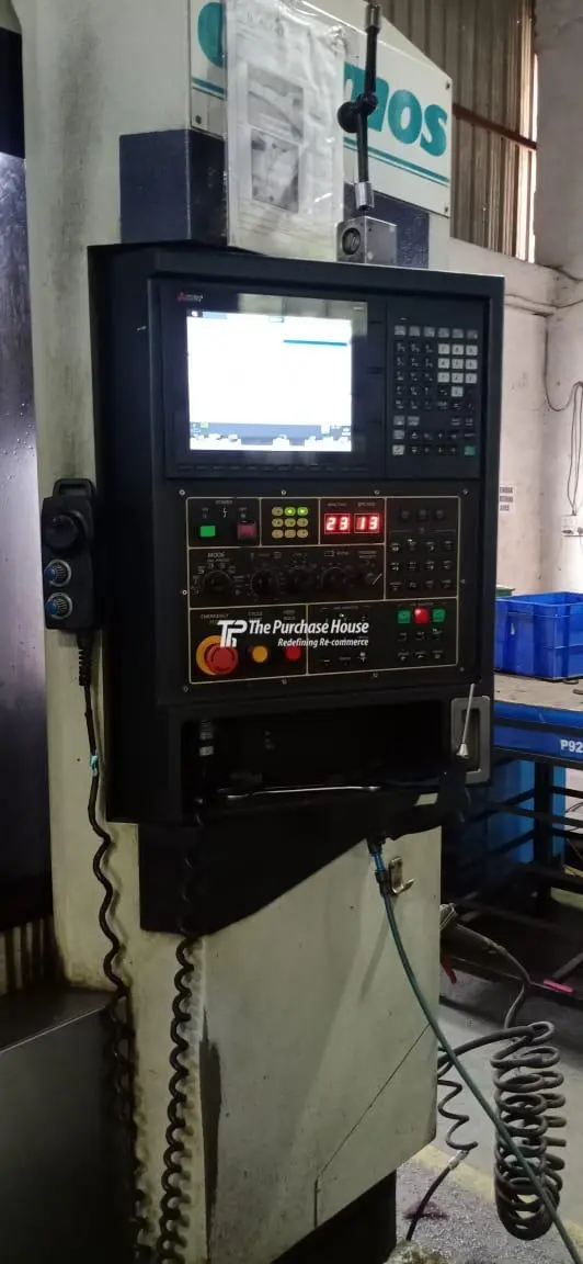 VERTICAL MACHINING CENTER (VMC)