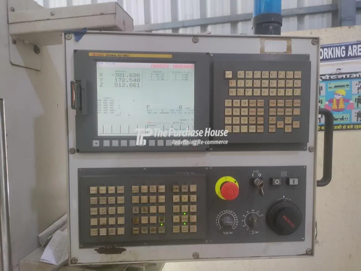 VERTICAL MACHINING CENTER (VMC)