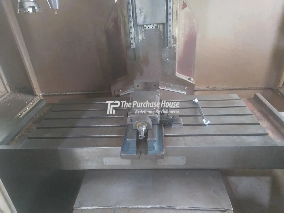 VERTICAL MACHINING CENTER (VMC)