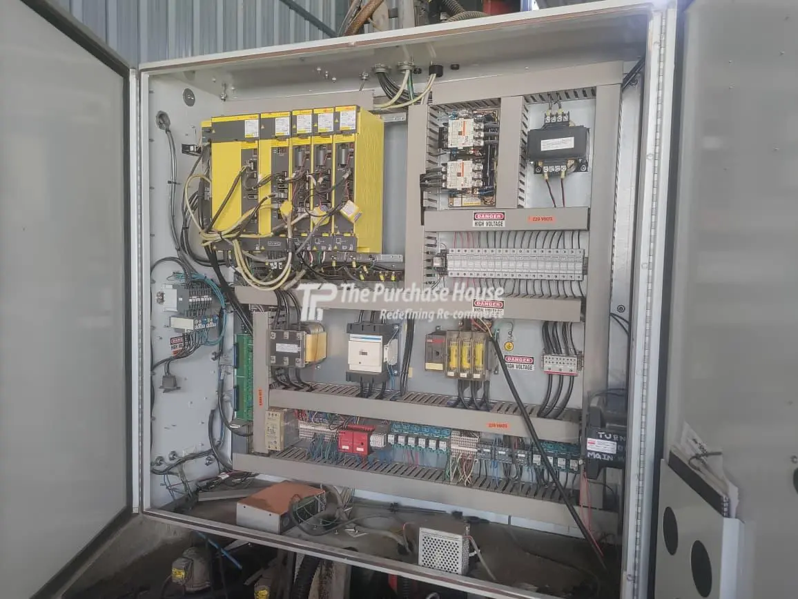 VERTICAL MACHINING CENTER (VMC)