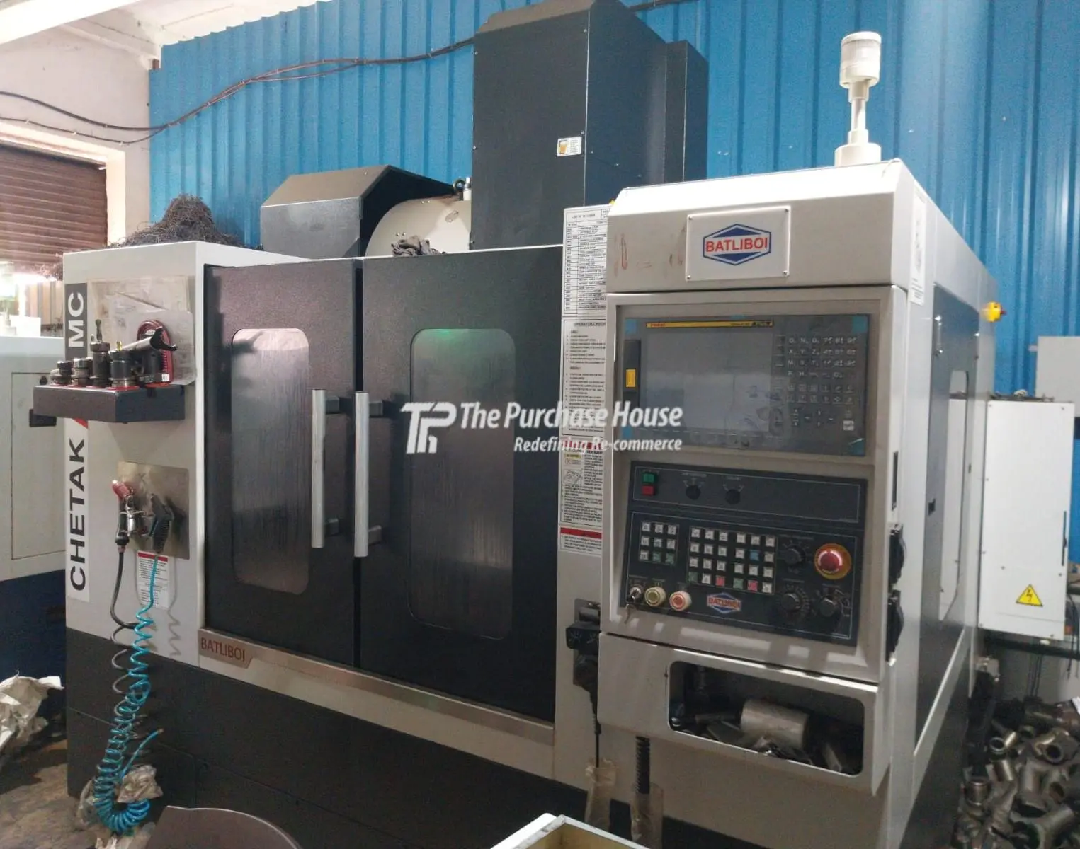 VERTICAL MACHINING CENTER (VMC)