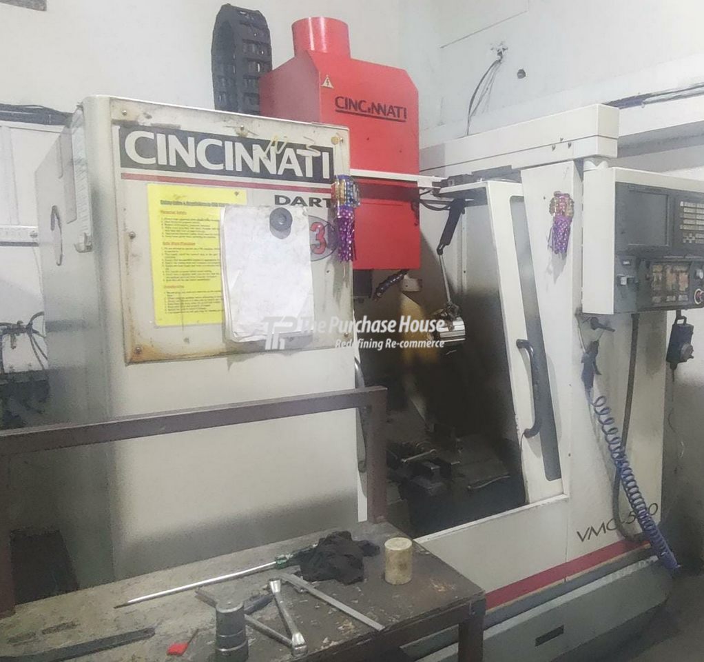 VERTICAL MACHINING CENTER (VMC)