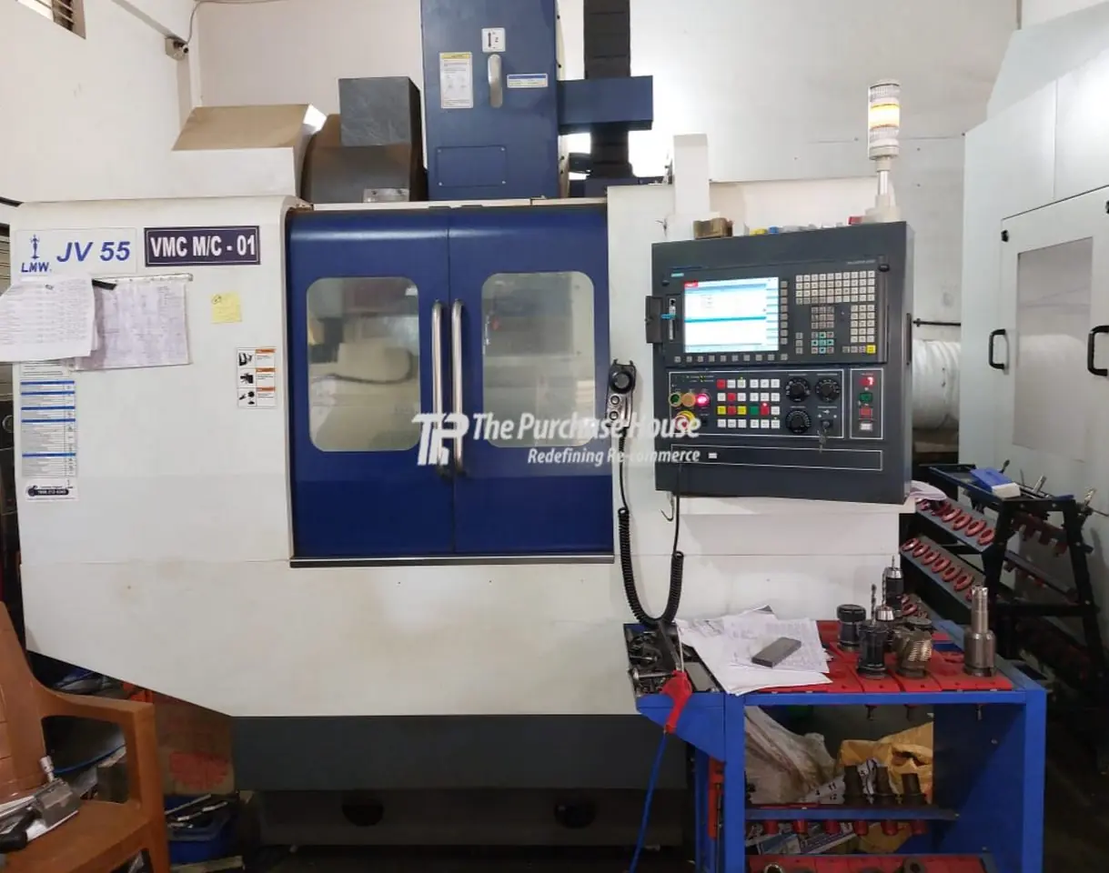 VERTICAL MACHINING CENTER (VMC)