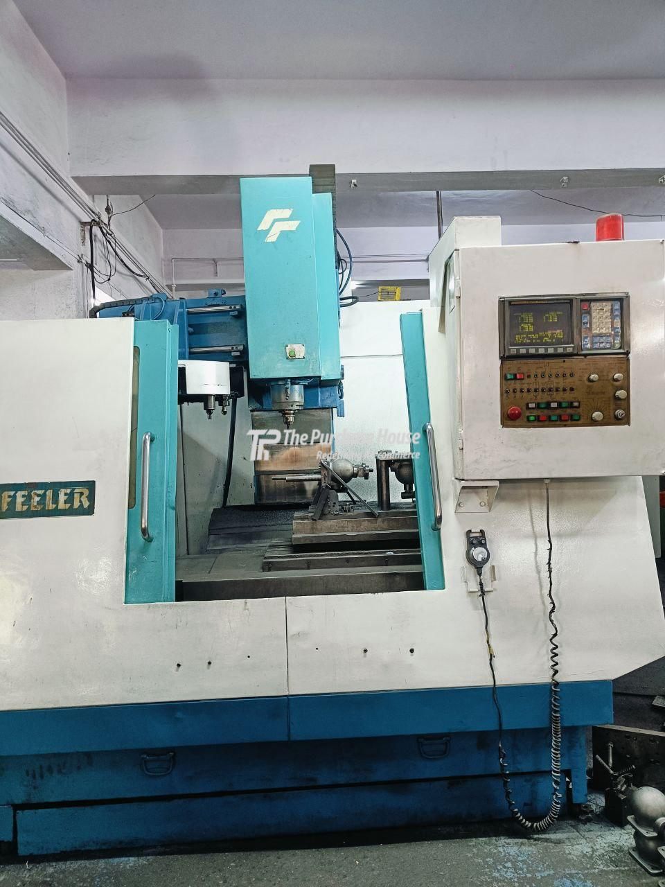 VERTICAL MACHINING CENTER (VMC)