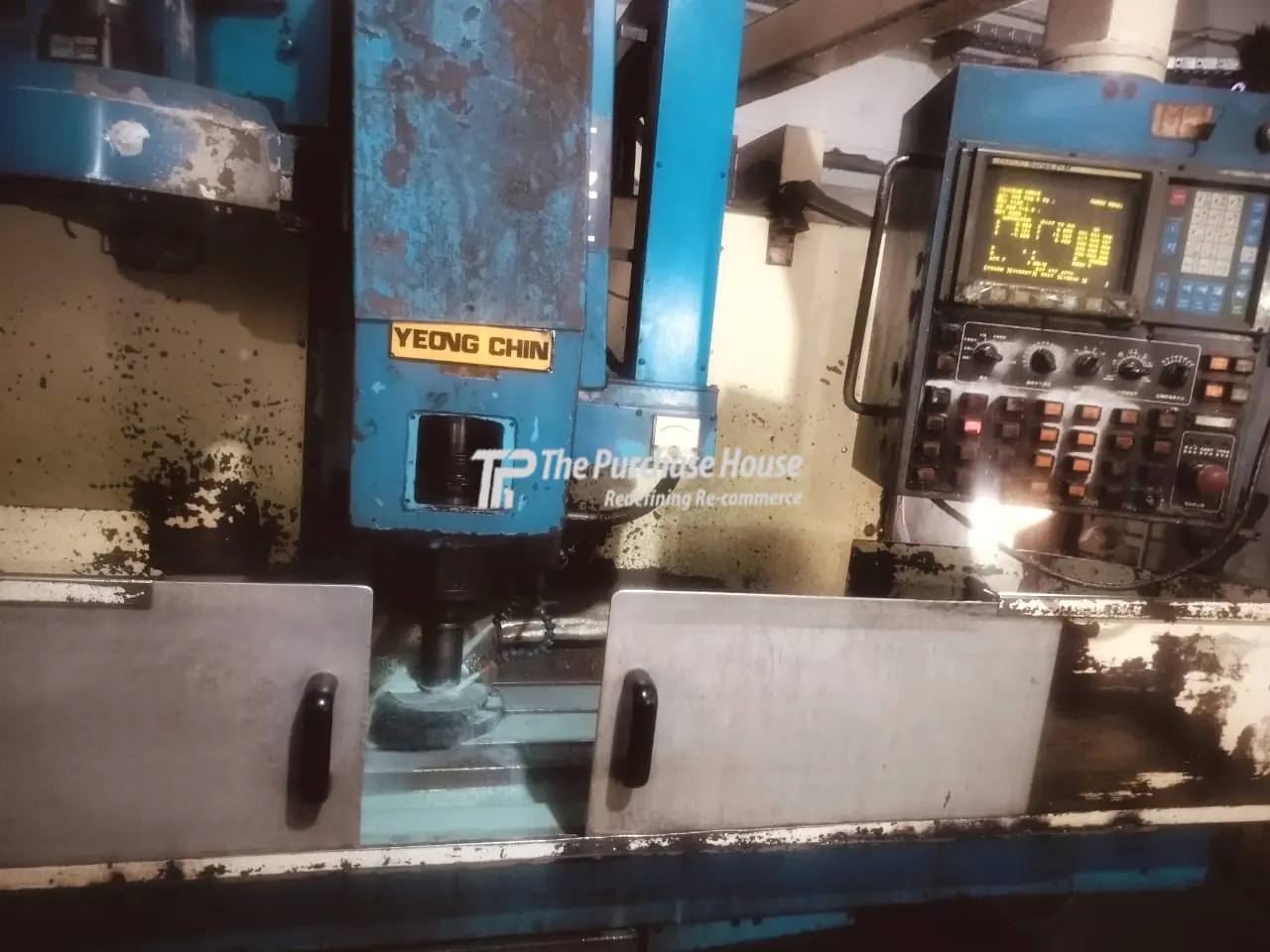 VERTICAL MACHINING CENTER (VMC)