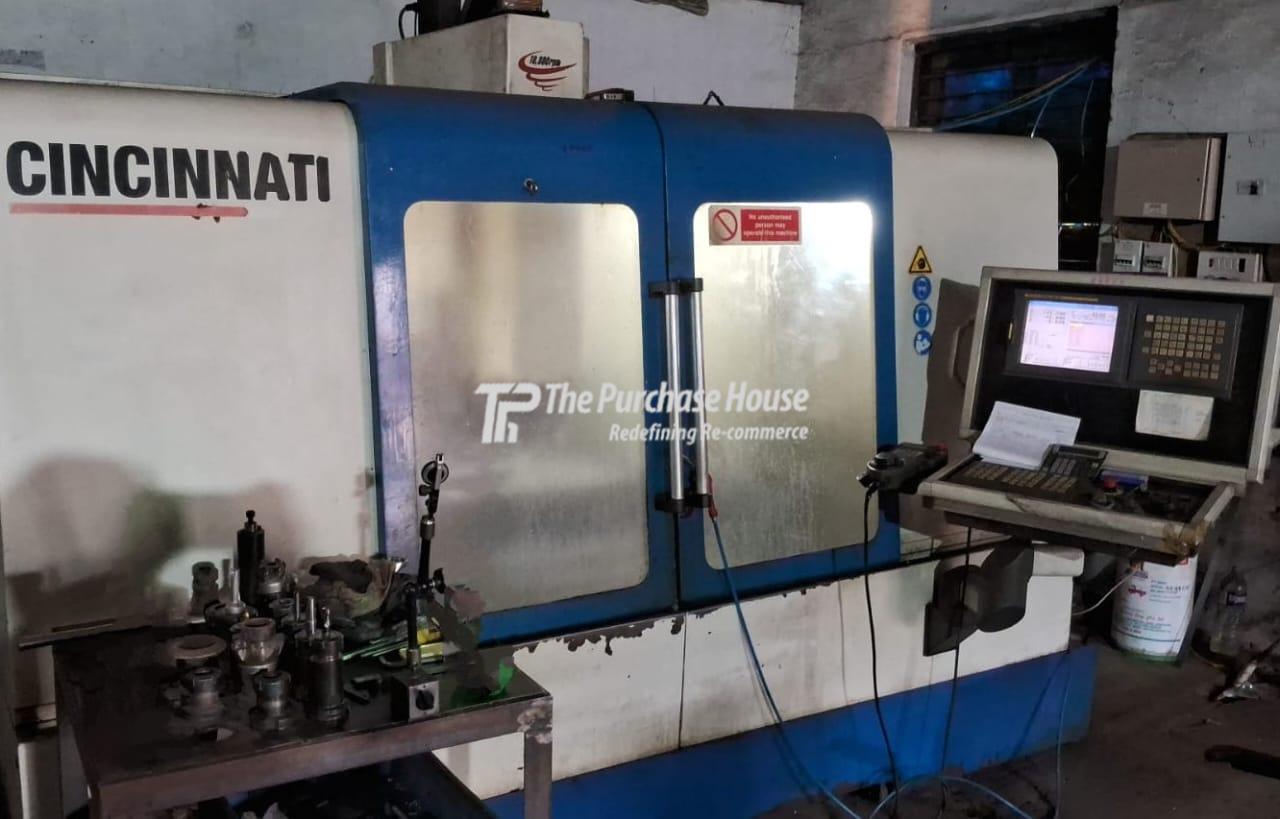 VERTICAL MACHINING CENTER (VMC)