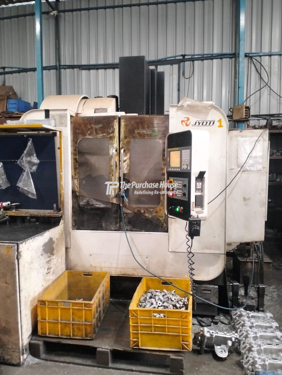 VERTICAL MACHINING CENTER (VMC)