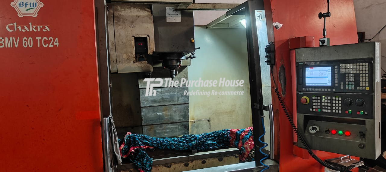 VERTICAL MACHINING CENTER (VMC)