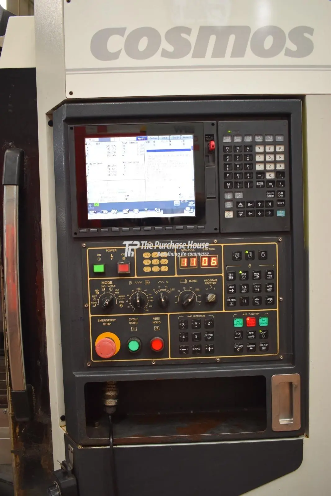 VERTICAL MACHINING CENTER (VMC)