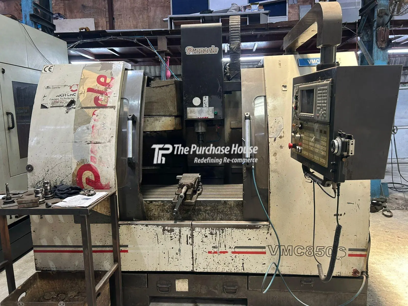 VERTICAL MACHINING CENTER (VMC)