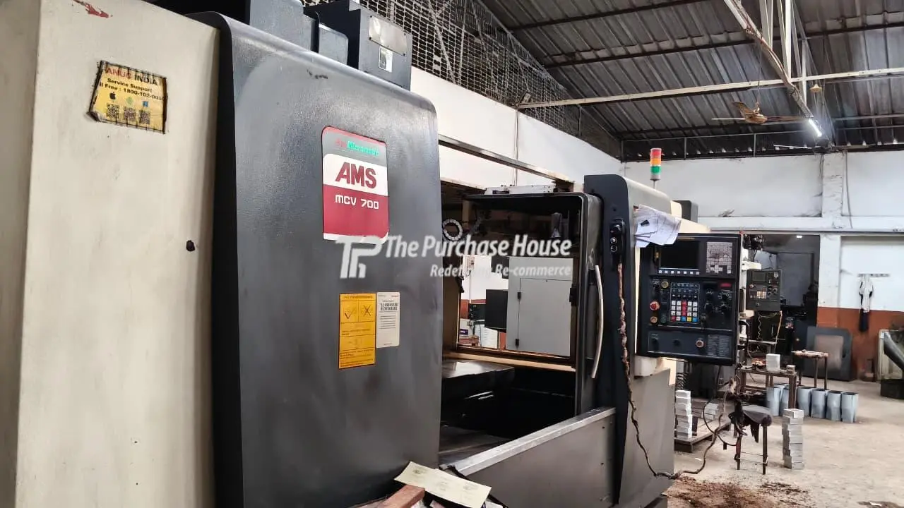 VERTICAL MACHINING CENTER (VMC)