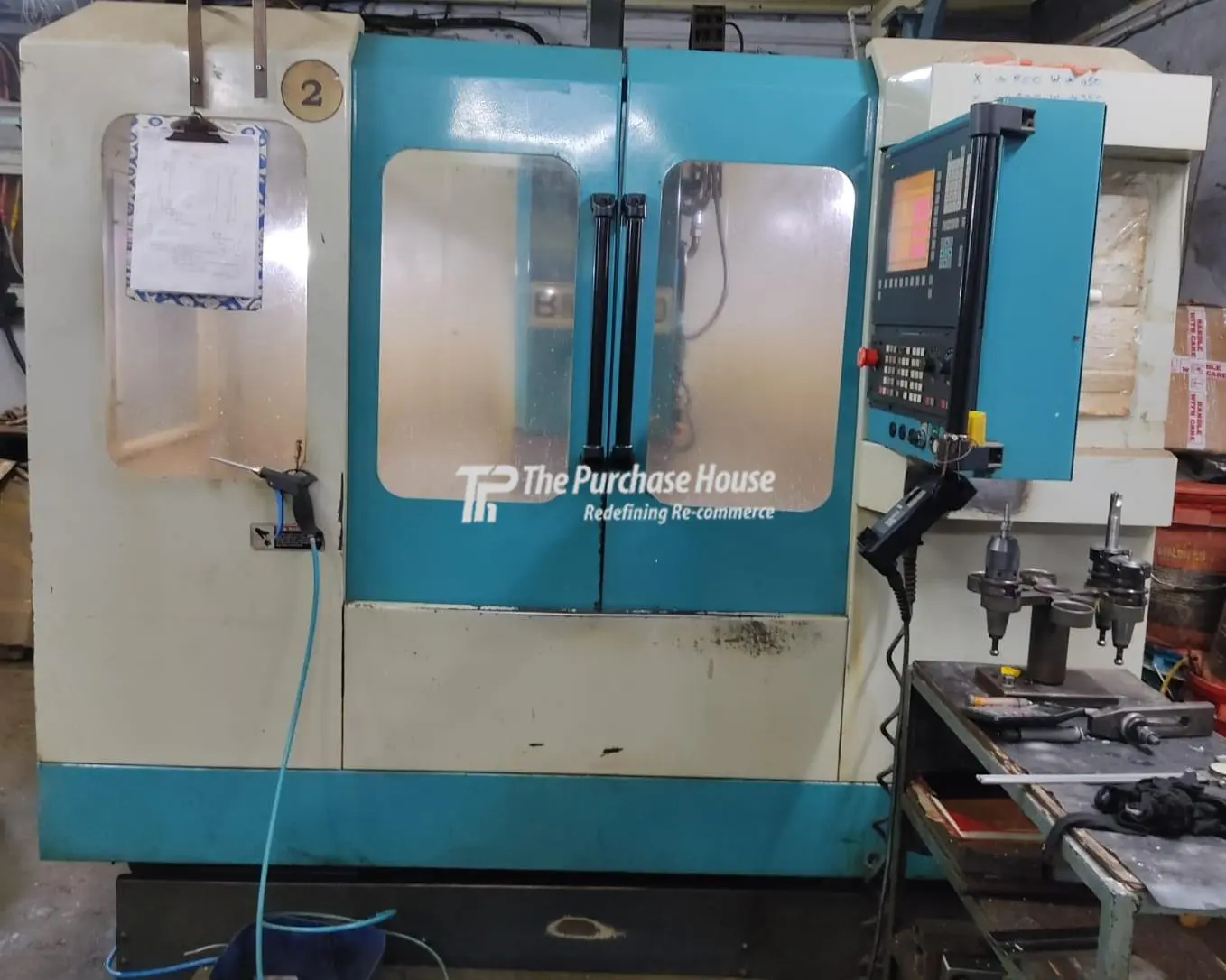 VERTICAL MACHINING CENTER (VMC)