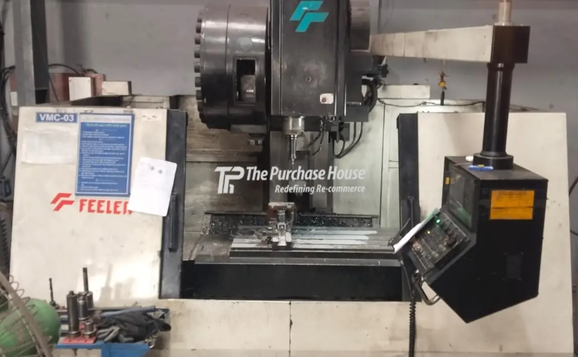 VERTICAL MACHINING CENTER (VMC)