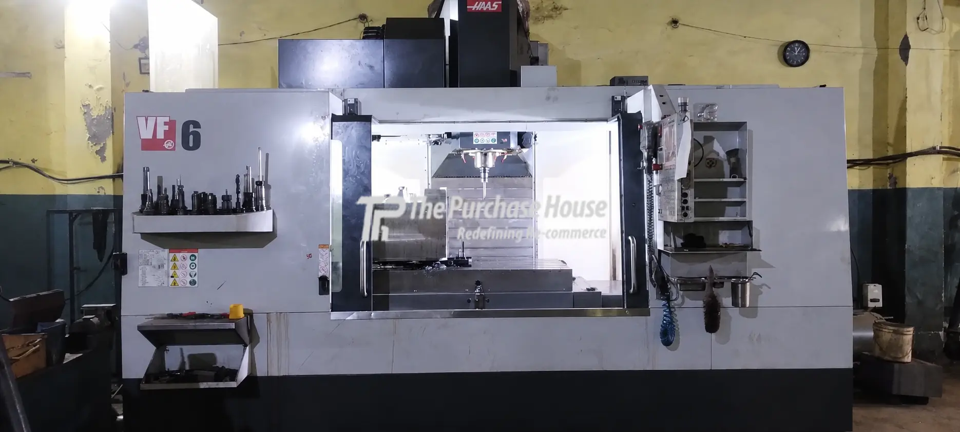 VERTICAL MACHINING CENTER (VMC)