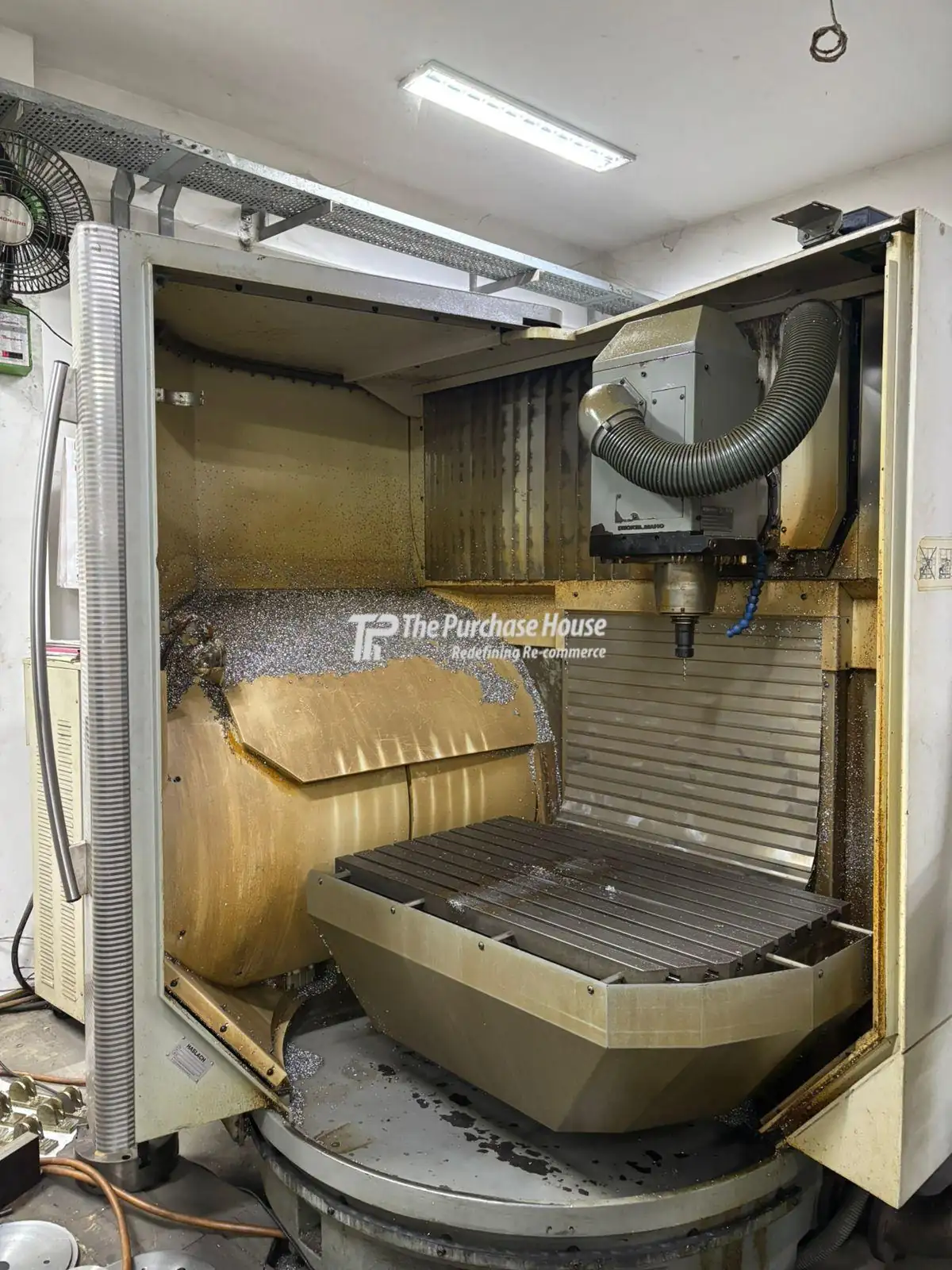 VERTICAL MACHINING CENTER (VMC)