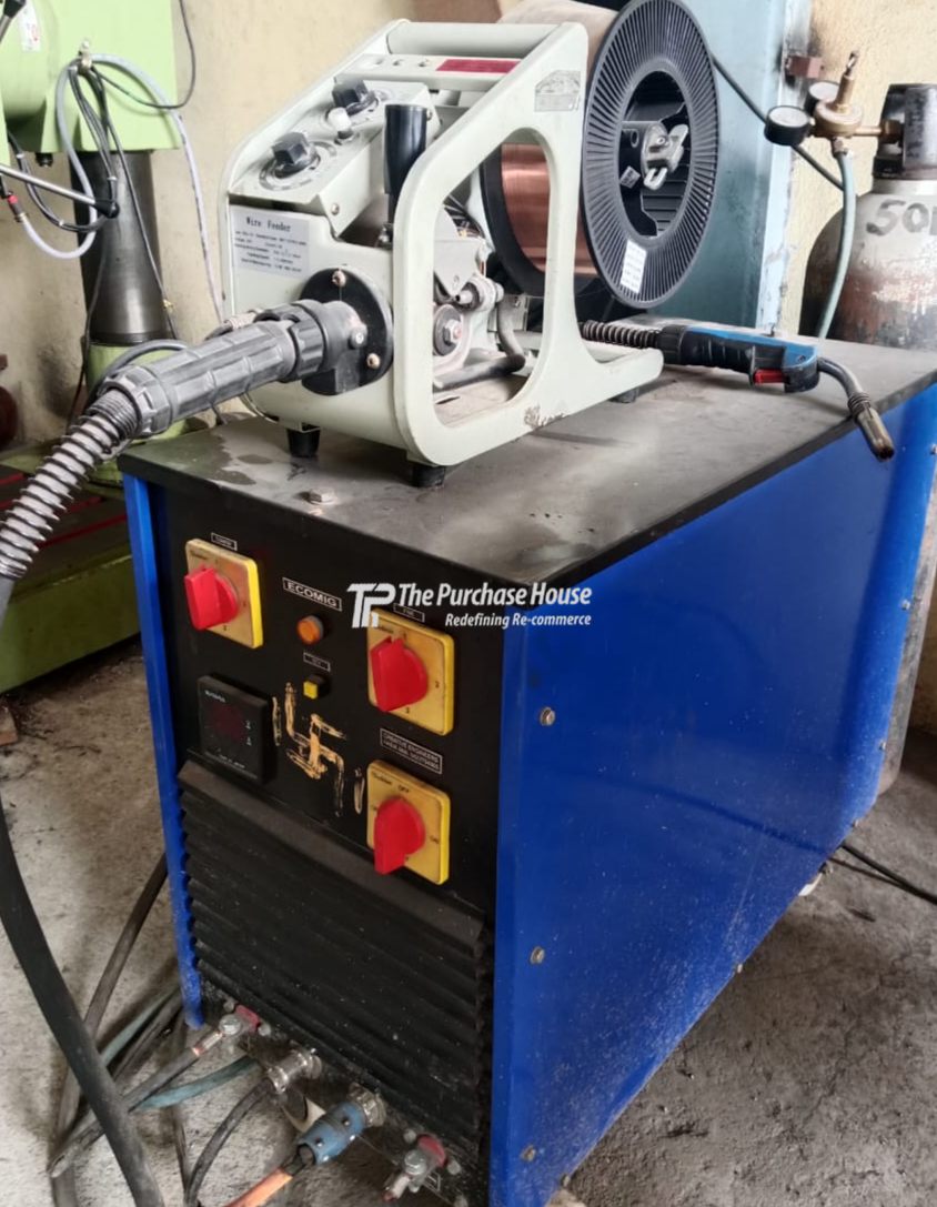 WELDING MACHINE