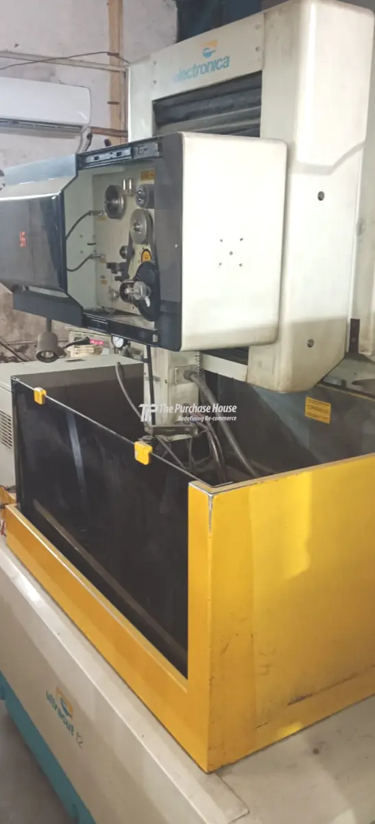 CNC WIRECUT ELECTRICAL DISCHARGE MACHINE (CNC WIRECUT EDM MACHINE)