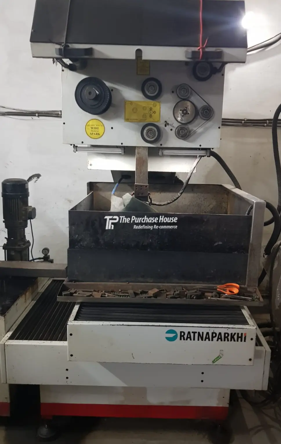 CNC WIRECUT ELECTRICAL DISCHARGE MACHINE (CNC WIRECUT EDM MACHINE)