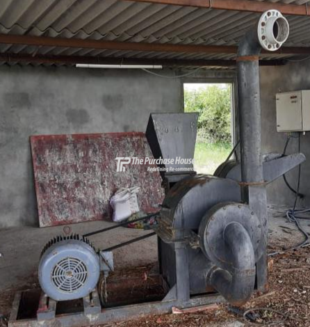 WOOD SAWDUST MAKING MACHINE